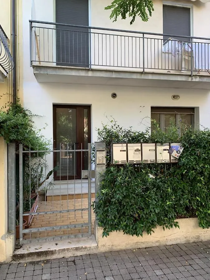 Appartamento Casa Giardino - Affitti Brevi Italia Римини Италия
